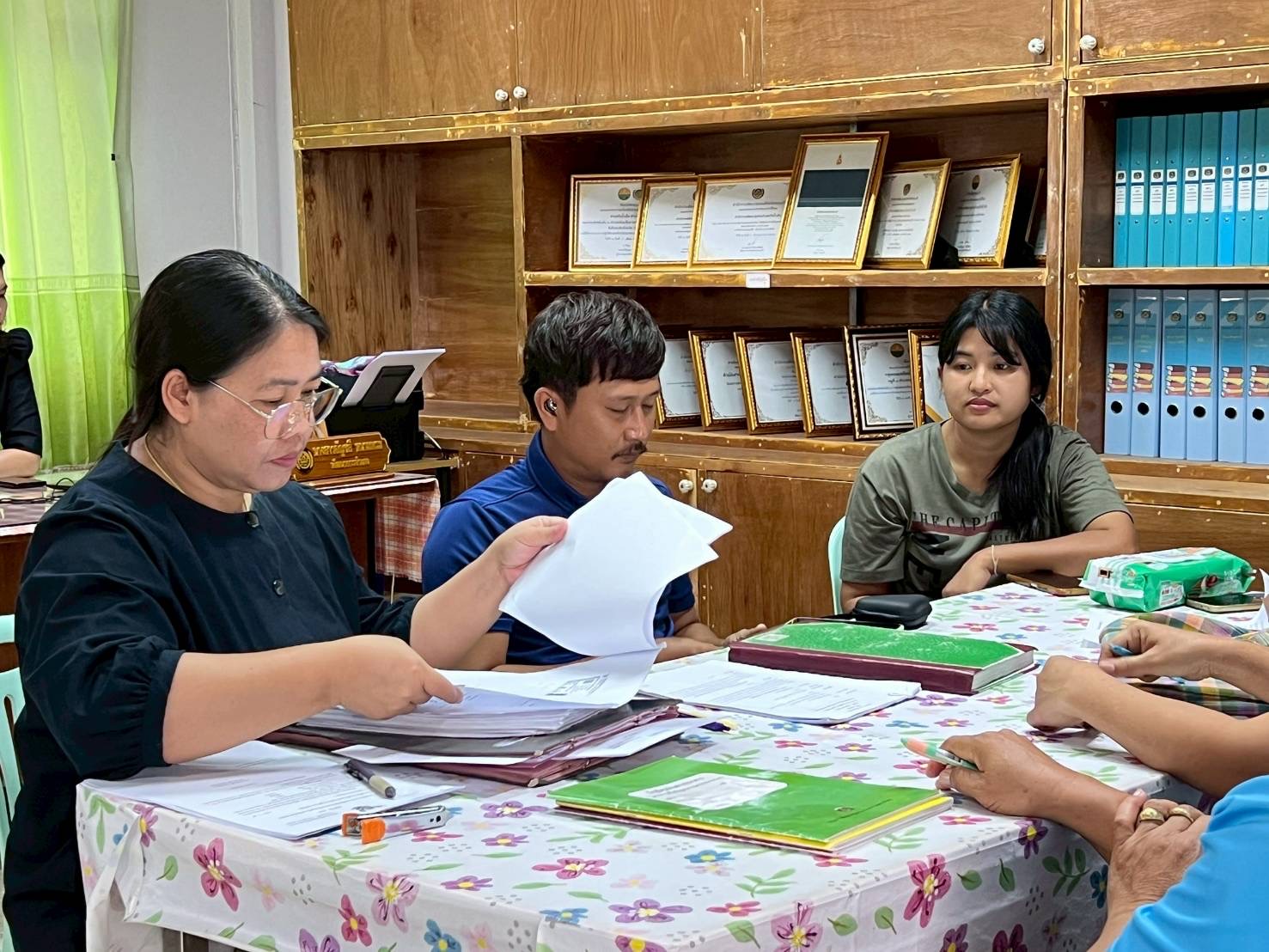 สพอ.วังน้ำเย็น ให้คำแนะนำการดำเนินงานโครงการแก้ไขปัญหา​ความยากจน (กขคจ.)​ แก่คณะกรรมการ กข.คจ. บ้านวังสุเทพ หมู่ที่ 9 ตำบลทุ่งมหาเจริญ